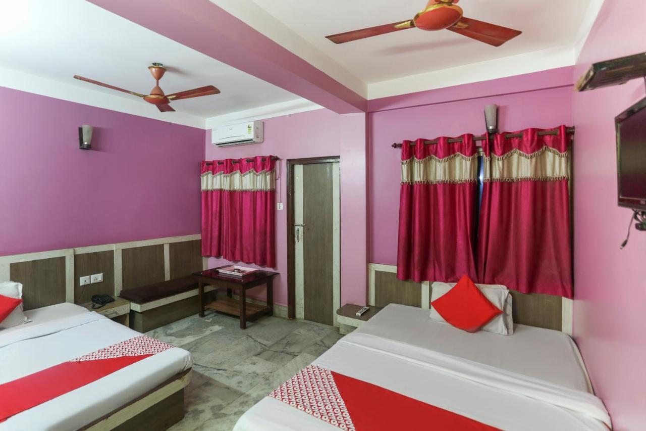 Oyo 60609 Hotel Tanushree Rampurhat ภายนอก รูปภาพ