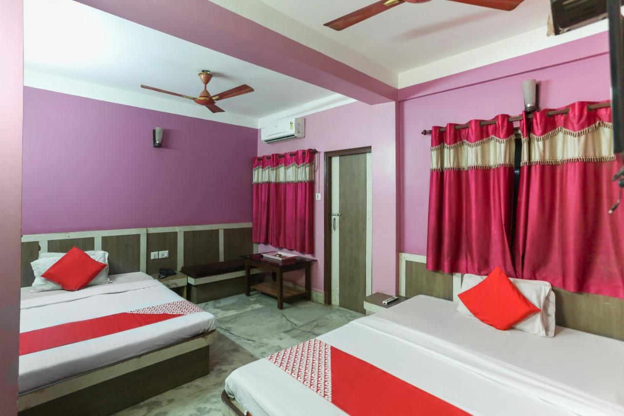 Oyo 60609 Hotel Tanushree Rampurhat ภายนอก รูปภาพ