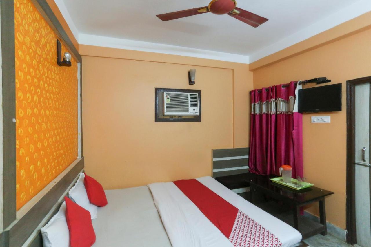 Oyo 60609 Hotel Tanushree Rampurhat ภายนอก รูปภาพ