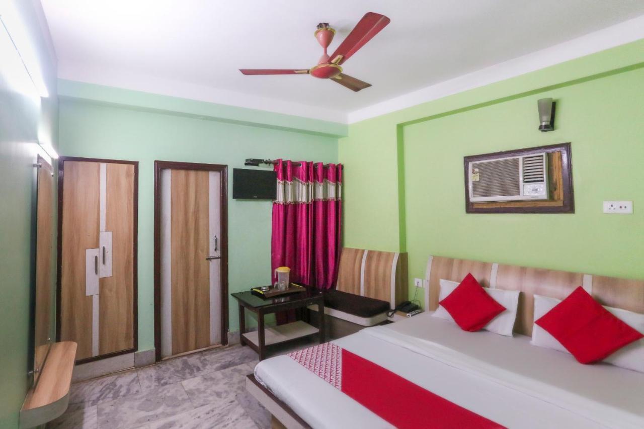 Oyo 60609 Hotel Tanushree Rampurhat ภายนอก รูปภาพ