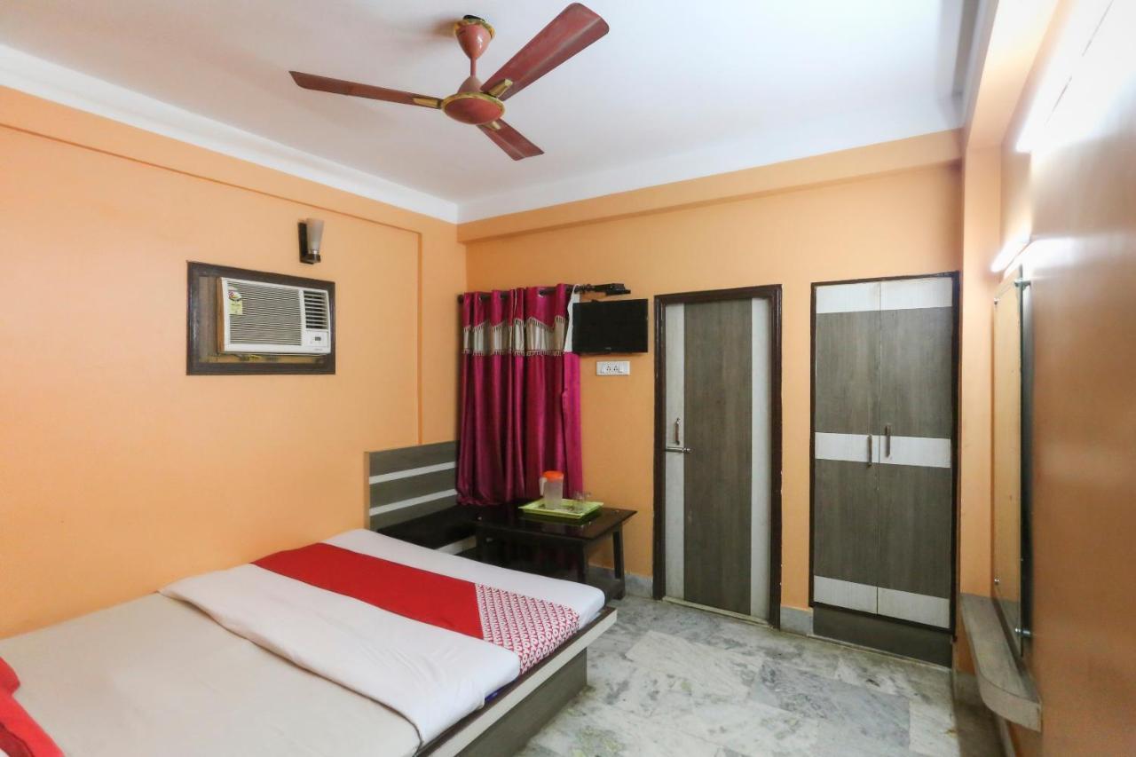 Oyo 60609 Hotel Tanushree Rampurhat ภายนอก รูปภาพ