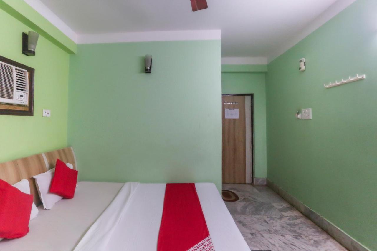 Oyo 60609 Hotel Tanushree Rampurhat ภายนอก รูปภาพ